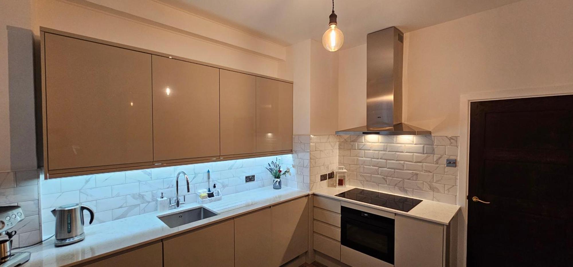 Tower Bridge Spacious King Bedroom With Extra Large Windows London Exterior photo